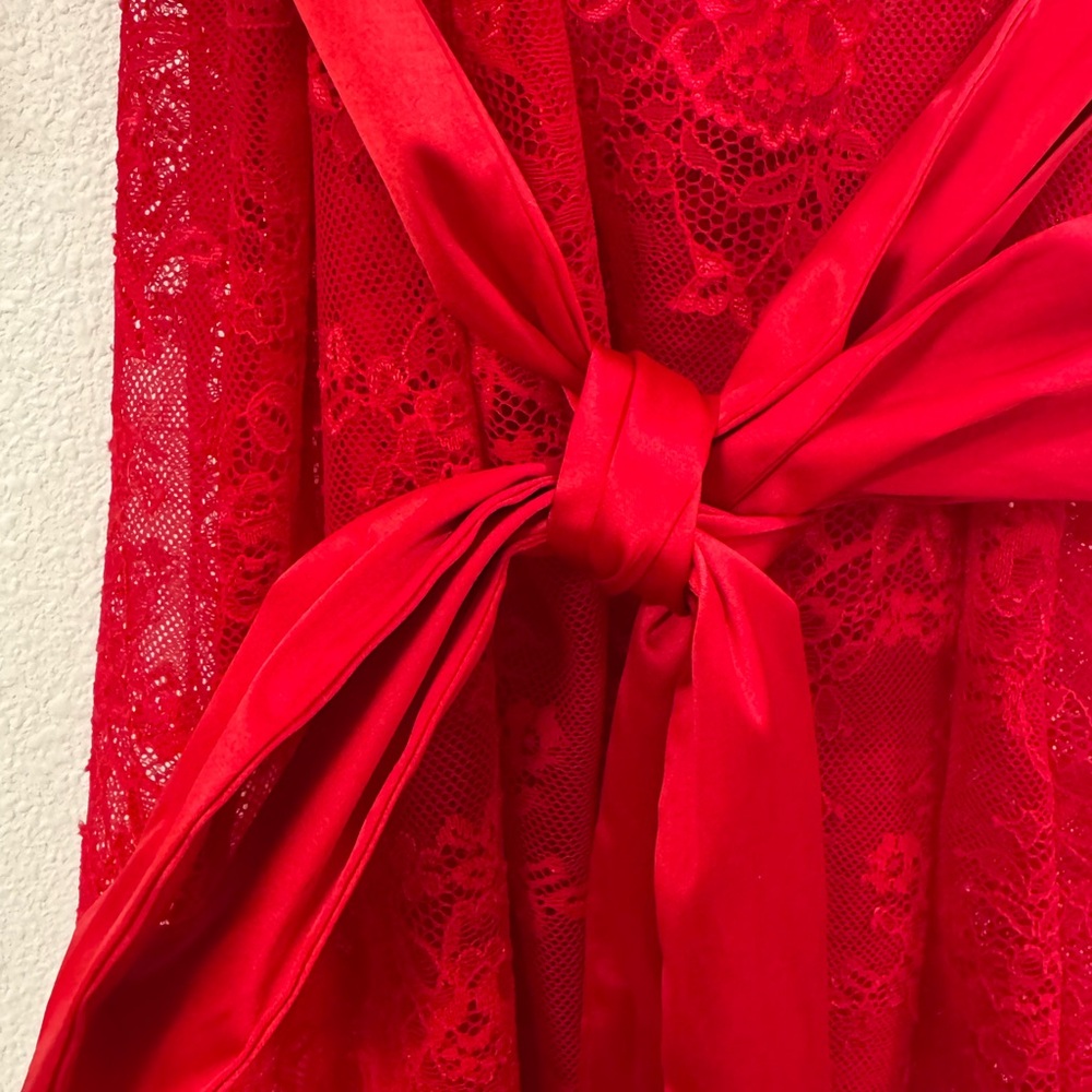 Blush Lingerie Spanish Red Lace Kimono View 3